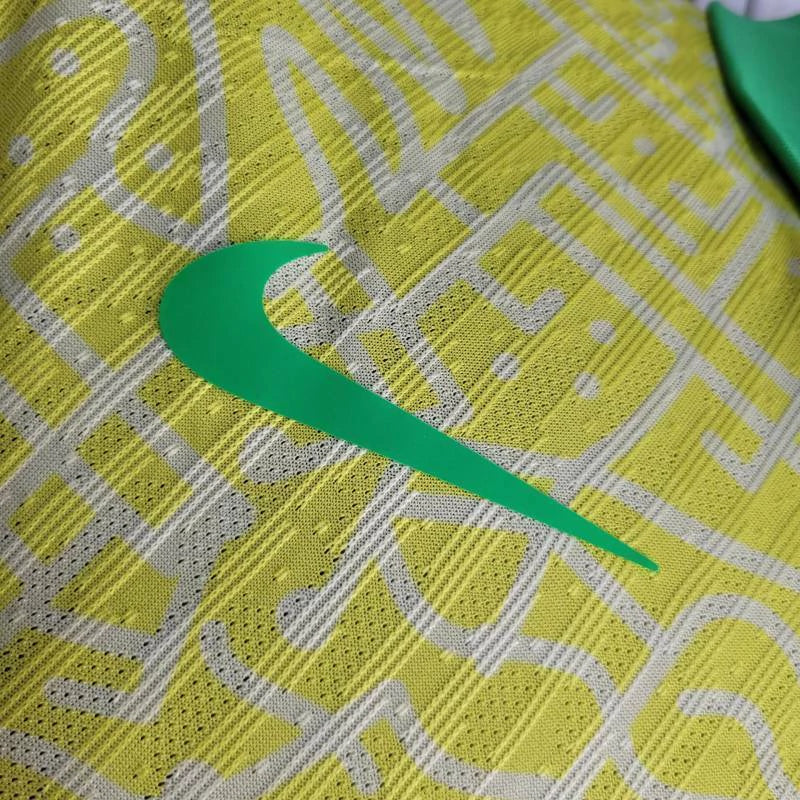 Camisa Seleção Brasileira I 24/25 manga longa - Jogador Nike Masculina - Amarela com detalhes em verde