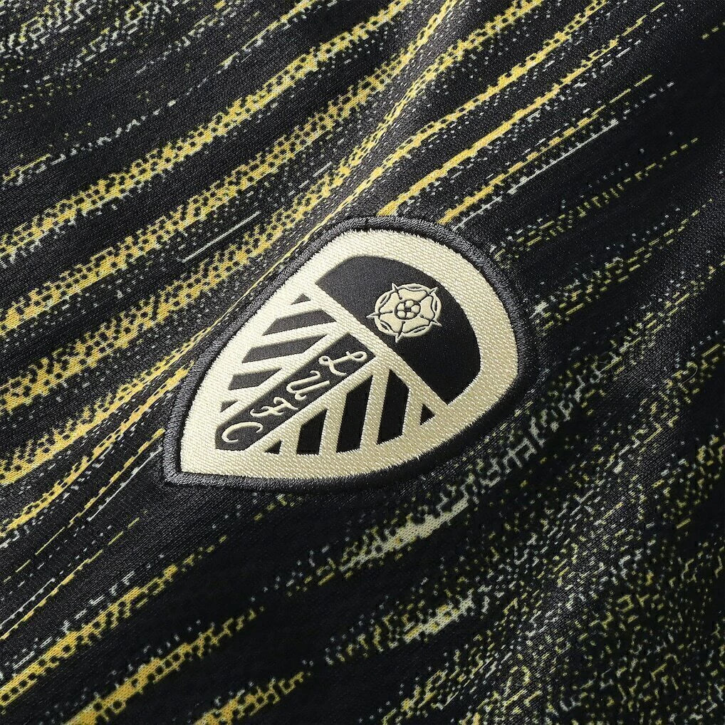 Camisa Leeds Pré-jogo 25/26 manga longa - Torcedor Adidas Masculina - Preta com detalhes em amarelo