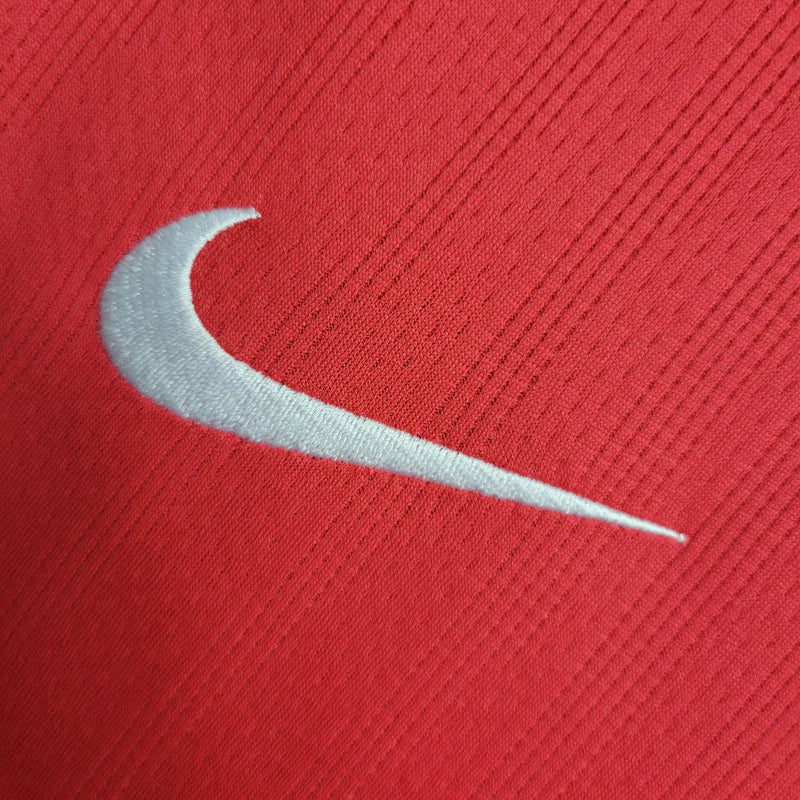 Camisa Retrô Manchester United 2007/2008 manga longa - Masculina Nike - Vermelha com detalhes em branco