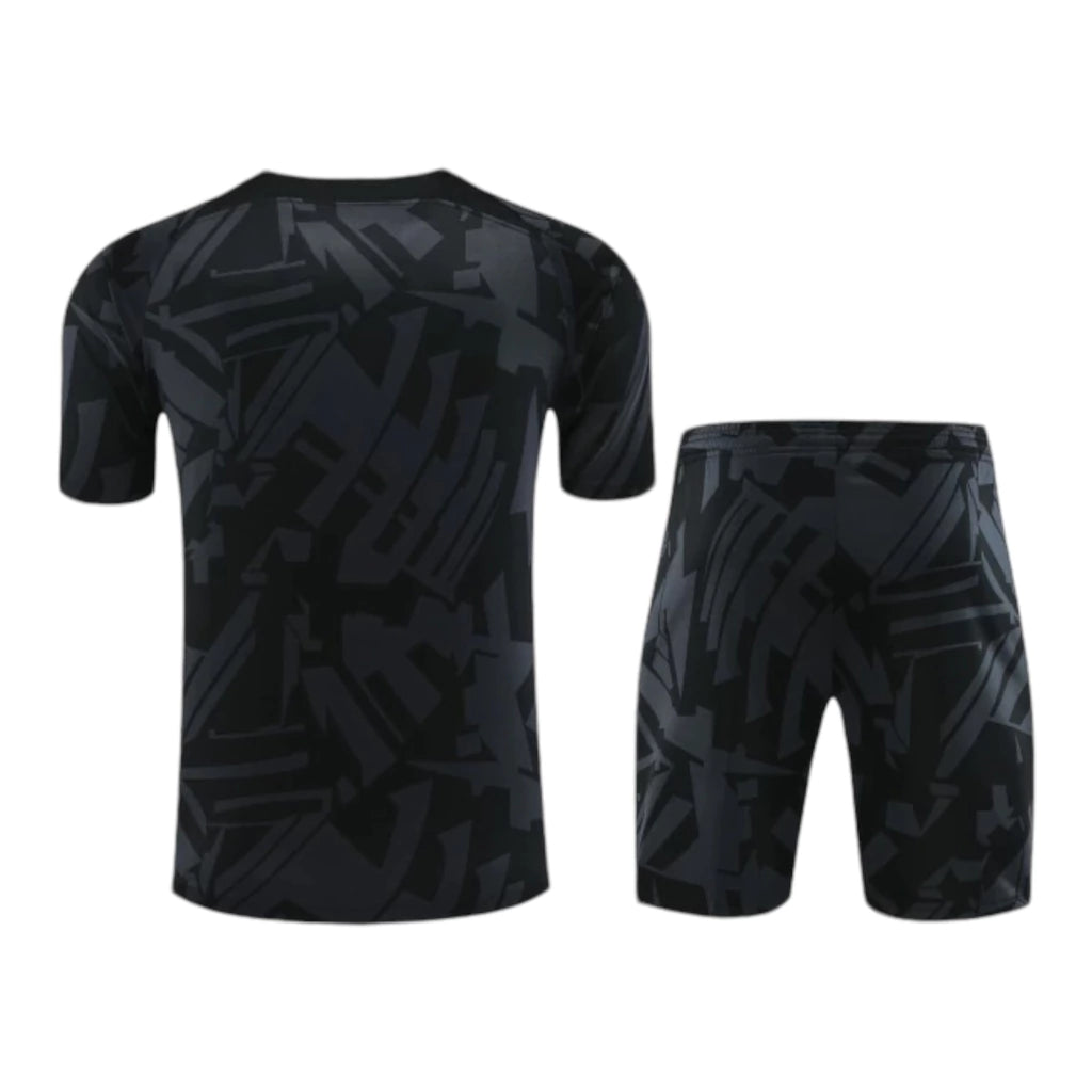 Kit Treino adulto - Camisa e Shorts - Paris Saint-Germain Nike 23/24 - Preto com detalhes em cinza