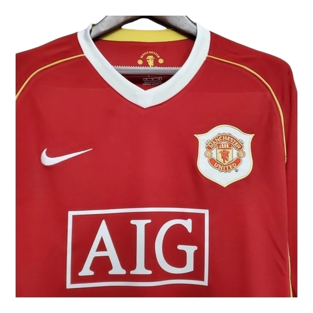 Camisa Retrô Manchester United I 2006/2007 manga longa - Nike Masculina - Vermelha com detalhes em amarelo e branco