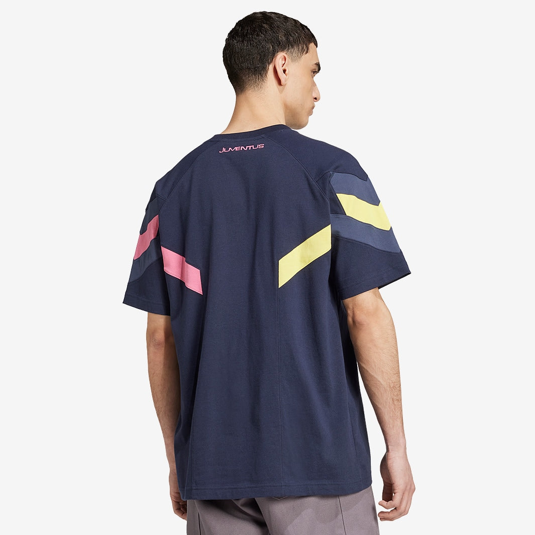 Camisa Casual Adidas Originals Juventus FC 2024/25 Legend Ink