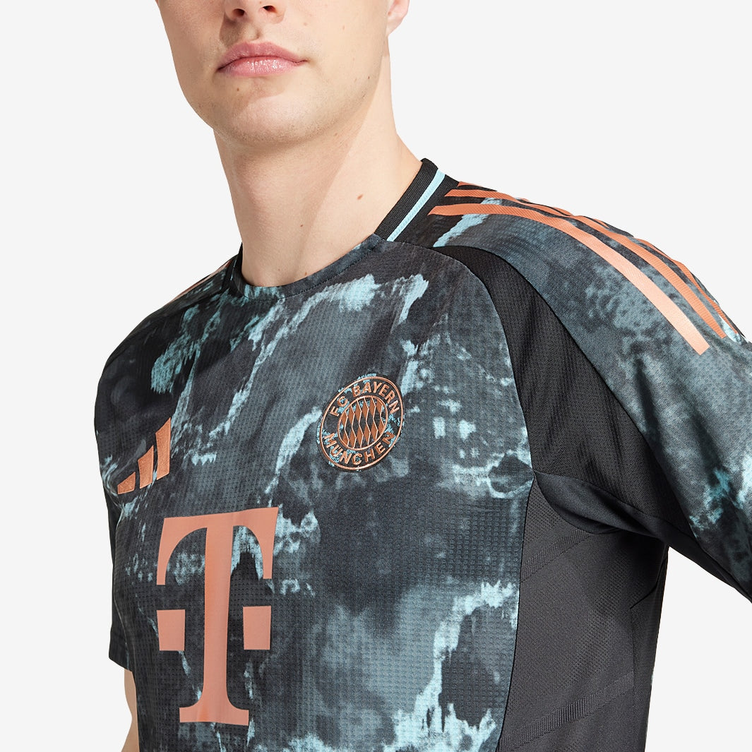 Camisa Adidas Bayern de Munique 2024/25 II Authentic