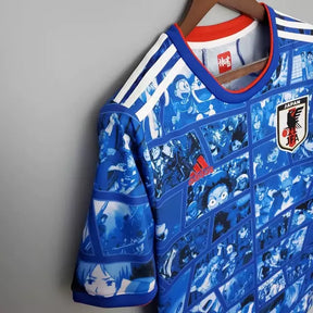 Camisa Japão Edição especial comemorativa 22/23 - Torcedor Adidas Masculina - Azul com detalhes de desenhos em quadrinhos