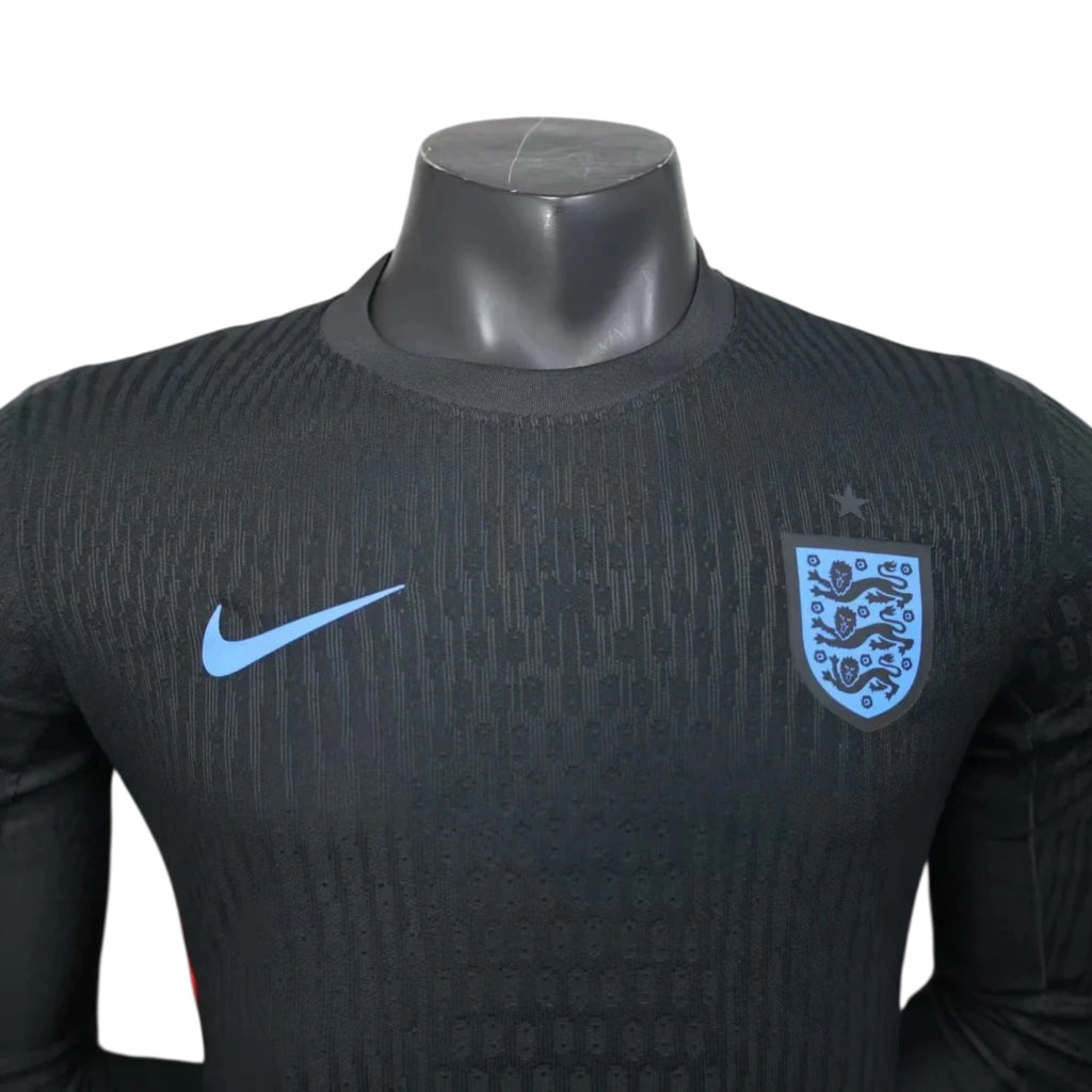 Camisa Seleção Inglaterra II 25/26 - Jogador Nike Masculina - Preta com detalhes em azul e vermelho