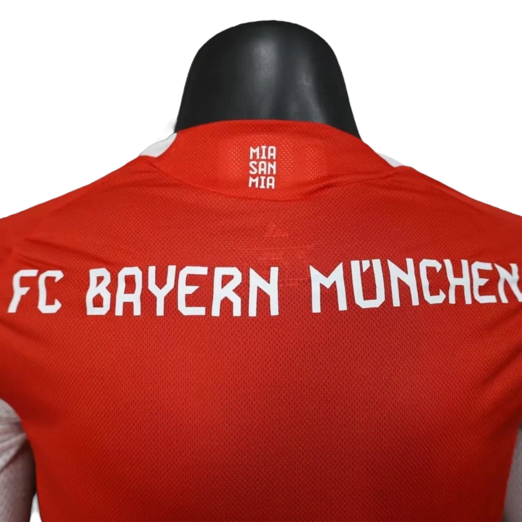Camisa Bayern de Munique I 25/26 manga longa - Jogador Adidas Masculina - Vermelha com detalhes em branco