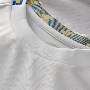 Camisa Leeds I 25/26 - Torcedor Adidas Feminina - Branca com detalhes em azul e amarelo
