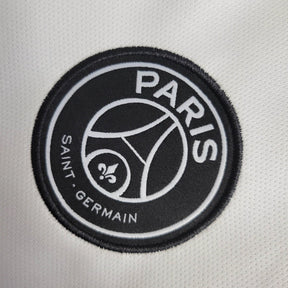 Camisa Retrô Paris Saint German Edição Champions League 2018/2019 manga longa - Masculina Jordan - Branca com detalhes em branco e vermelho e preto