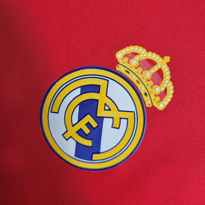 Camisa Retrô Real Madrid II 11/12 manga longa - Masculina Adidas - Vermelha com detalhes em branco