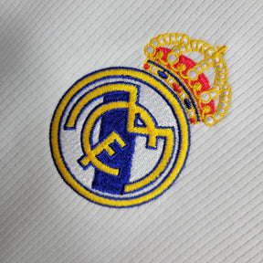 Camisa Retrô Real Madrid I 2019/2020 manga longa - Adidas Masculina - Branca com detalhes em dourado