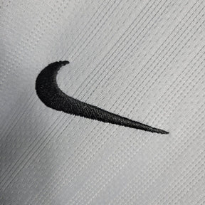 Camisa Retrô Manchester United Goleiro 2007/2008 manga longa - Masculina Nike - Cinza com detalhes em preto