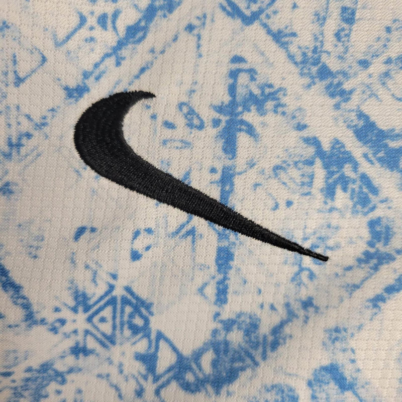 Camisa Seleção de Portugal II 24/25 manga longa - Torcedor Nike Masculina - Branca com detalhes em azul