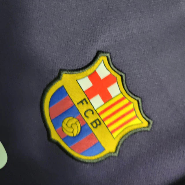 Camisa Retrô Barcelona 2016/2017 manga longa - Nike Masculina - Roxa com detalhes em rosa