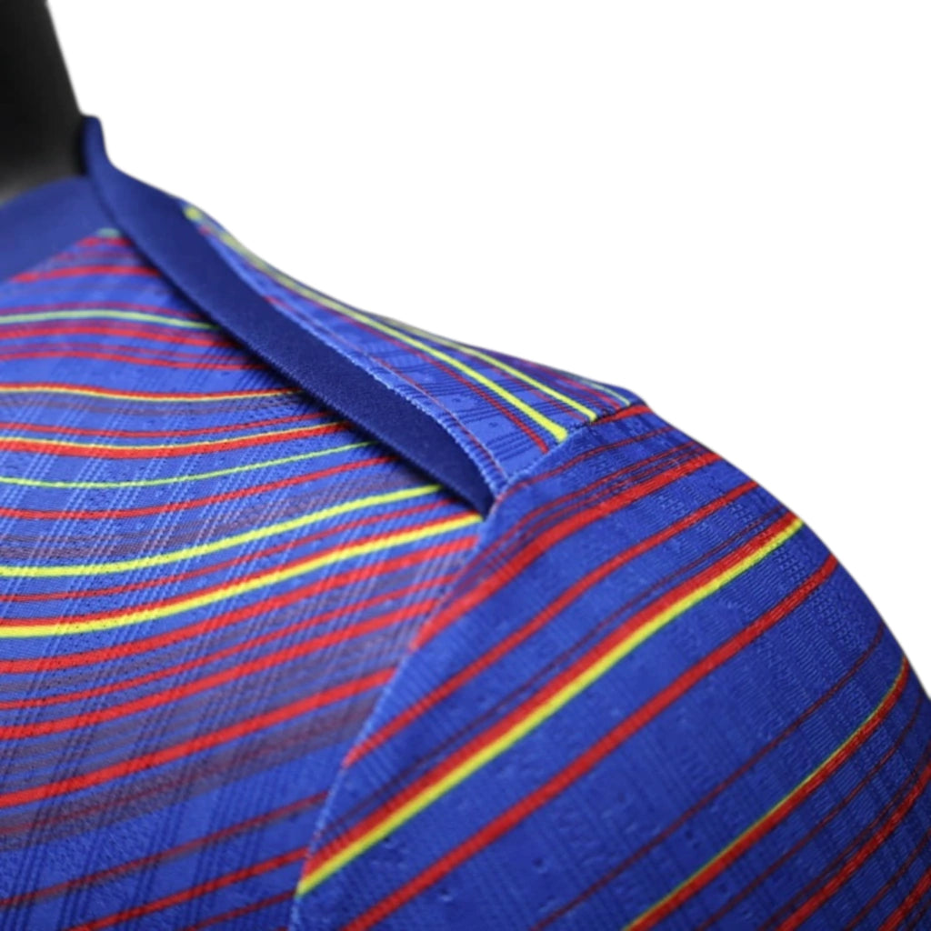 Camisa Barcelona Pré-jogo 25/26 - Jogador Nike Masculina - Azul