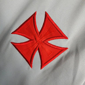 Camiseta Vasco da Gama Manga Longa Branca 23/24 - Branca com as mangas pretas e detalhes em vermelho