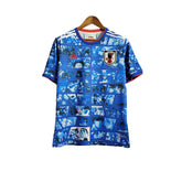 Camisa Japão Edição especial comemorativa 22/23 - Torcedor Adidas Masculina - Azul com detalhes de desenhos em quadrinhos - (Pronta entrega)