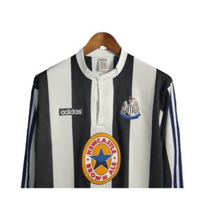Camisa Retrô Newcastle 1997/1999 manga longa - Masculina Adidas - Branca com listras pretas e detalhes em azul