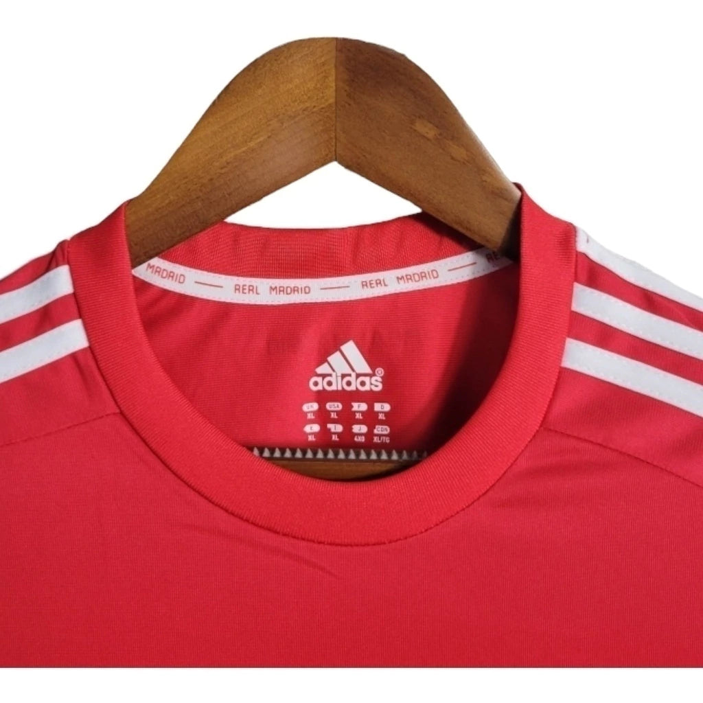 Camisa Retrô Real Madrid II 11/12 manga longa - Masculina Adidas - Vermelha com detalhes em branco