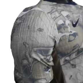 Camisa Tottenham Pré-jogo 25/26 - Jogador Nike Masculina - Branca com detalhes em cinza e azul