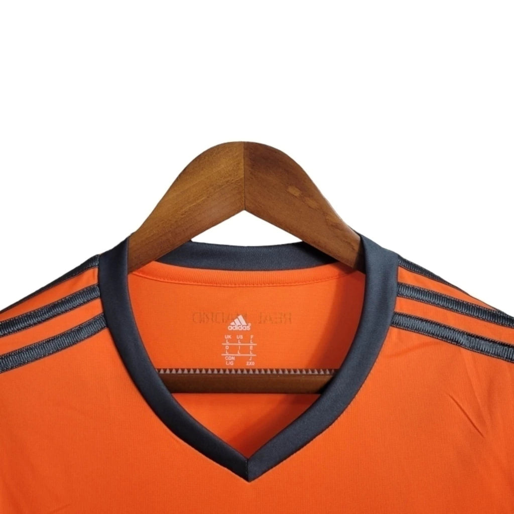 Camisa Retrô Real Madrid II 13/14 manga longa - Masculina Adidas - Laranja com detalhes em cinza