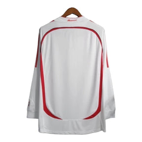 Camisa Retrô AC Milan 2006/2007 manga longa - Masculina Adidas - Branca com detalhes em preto e vermelho