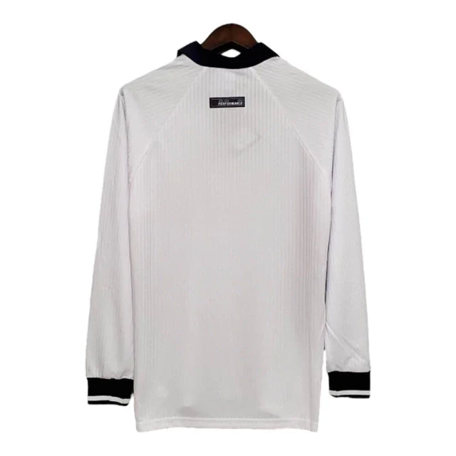 Camisa Retrô Seleção da Inglaterra I 1998 manga longa - Masculina Umbro - Branca com detalhes em azul e vermelho