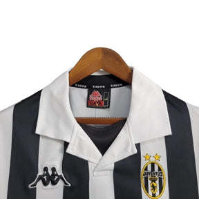 Camisa Retrô Juventus I 1999/2000 manga longa - Kappa Masculina- Preta e branca