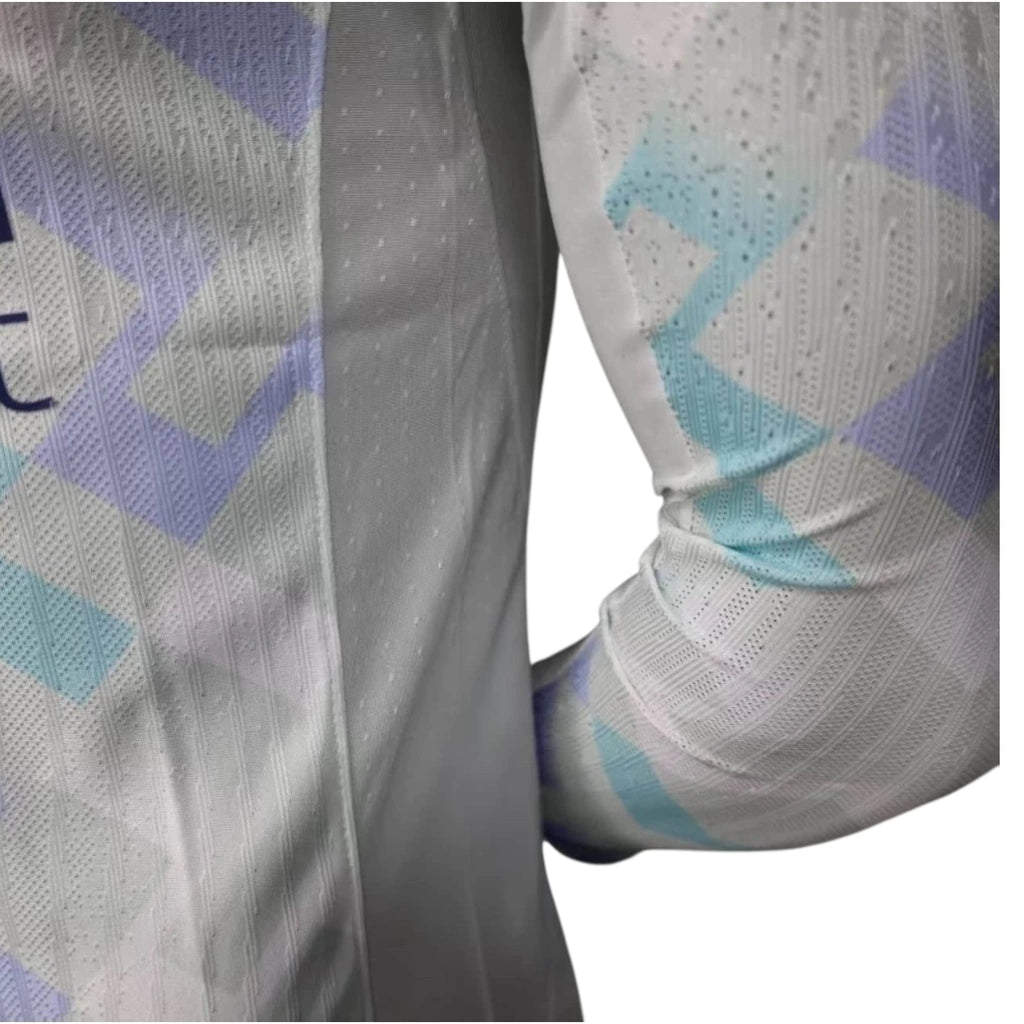 Camisa Inter de Milão II 25/26 manga longa - Jogador Nike Masculina - Branca com detalhes em azul e verde